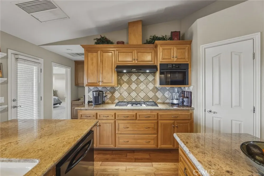 11526 Prairie Oak Hills, CA 92344