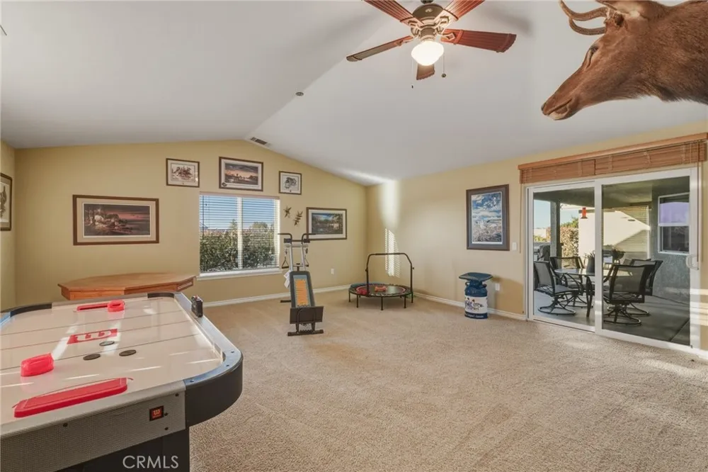 11526 Prairie Oak Hills, CA 92344