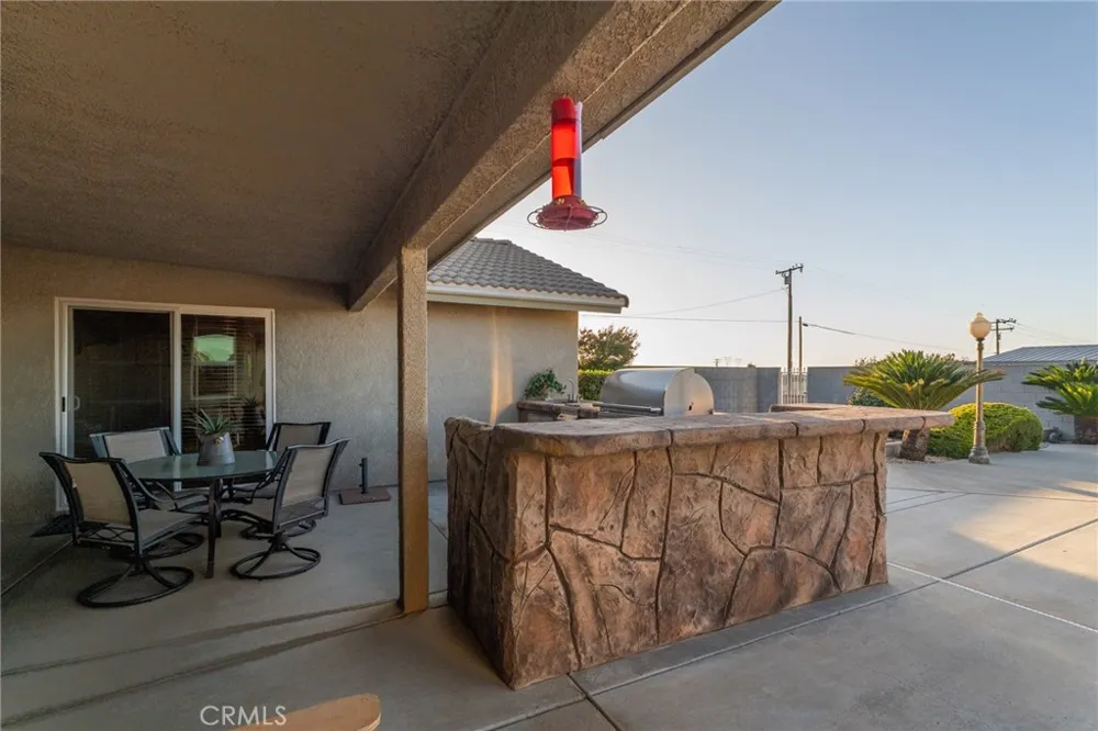11526 Prairie Oak Hills, CA 92344