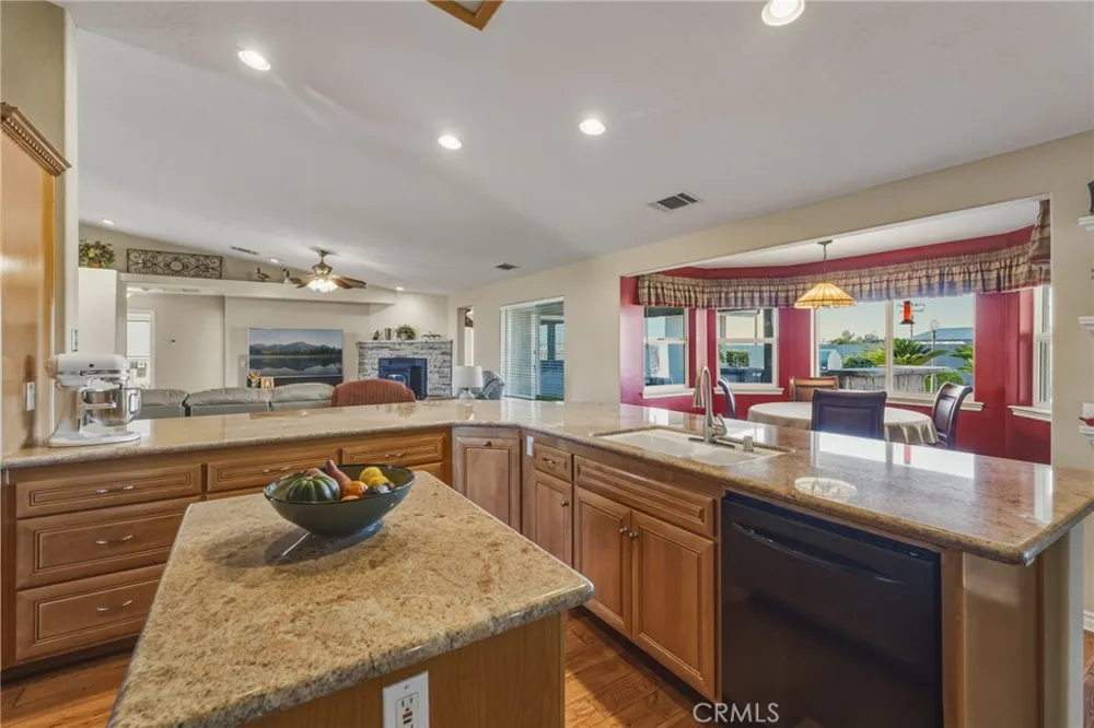 11526 Prairie Oak Hills, CA 92344