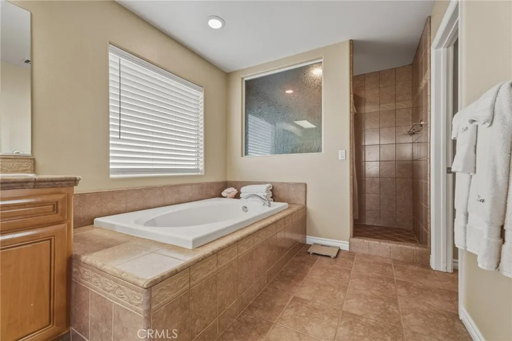 11526 Prairie Oak Hills, CA 92344