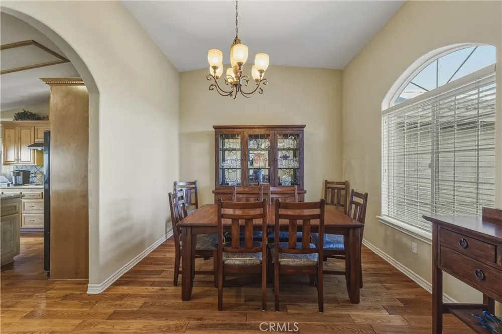 11526 Prairie Oak Hills, CA 92344