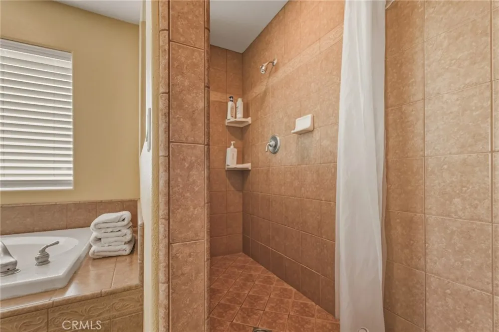 11526 Prairie Oak Hills, CA 92344