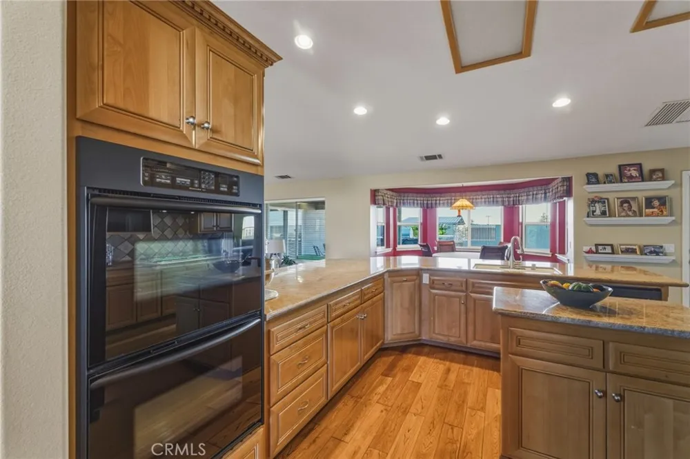 11526 Prairie Oak Hills, CA 92344