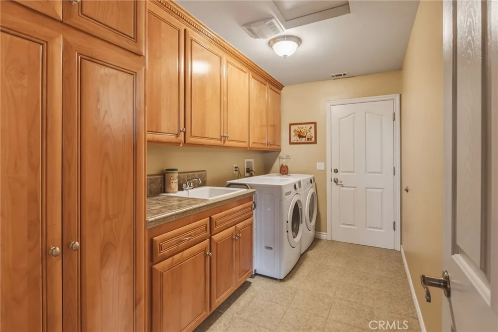 11526 Prairie Oak Hills, CA 92344