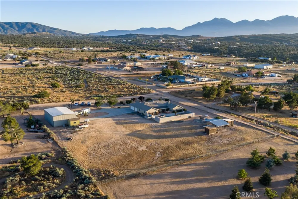 11526 Prairie Oak Hills, CA 92344