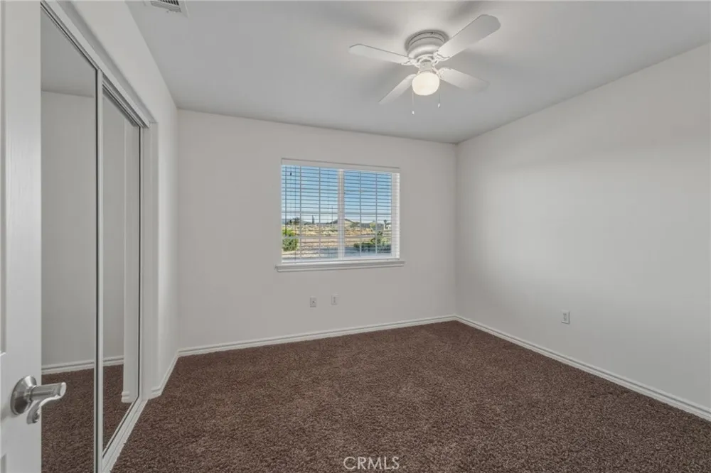 11526 Prairie Oak Hills, CA 92344