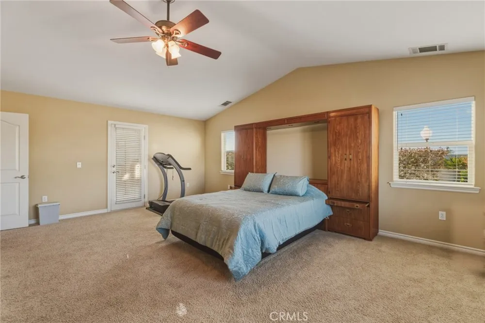 11526 Prairie Oak Hills, CA 92344