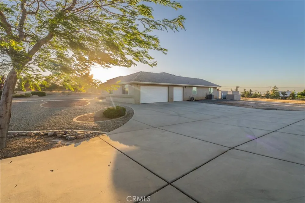 11526 Prairie Oak Hills, CA 92344