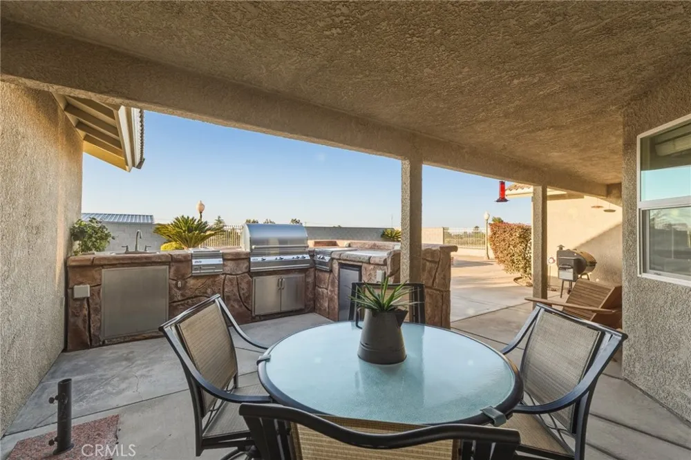 11526 Prairie Oak Hills, CA 92344