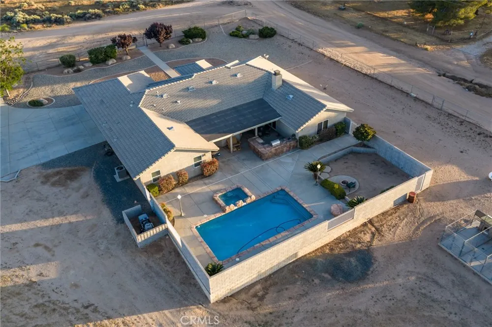 11526 Prairie Oak Hills, CA 92344