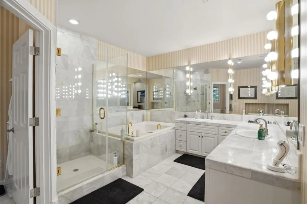 24106 Deerpath Road Saratoga, CA 95070