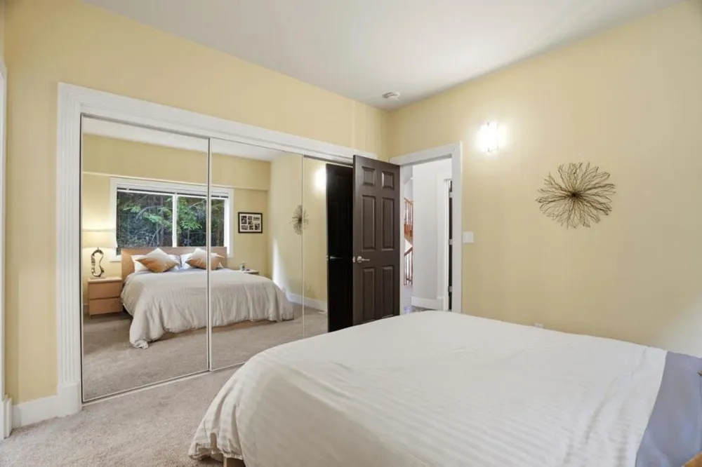24106 Deerpath Road Saratoga, CA 95070