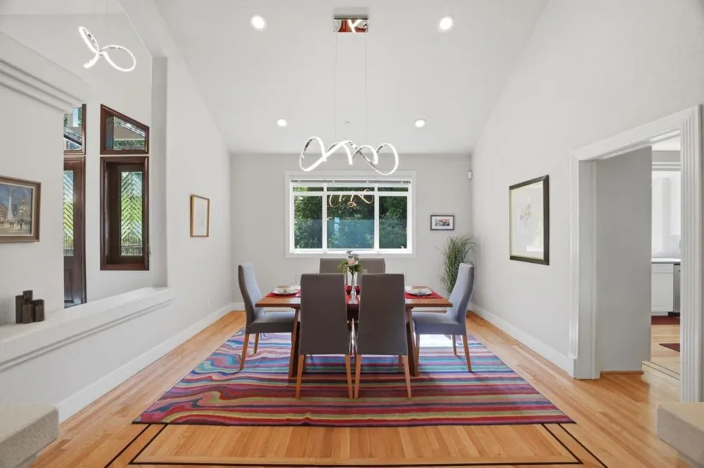 24106 Deerpath Road Saratoga, CA 95070