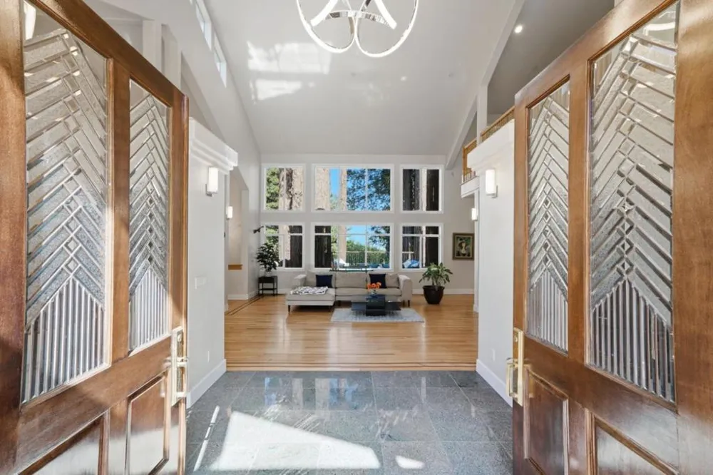 24106 Deerpath Road Saratoga, CA 95070