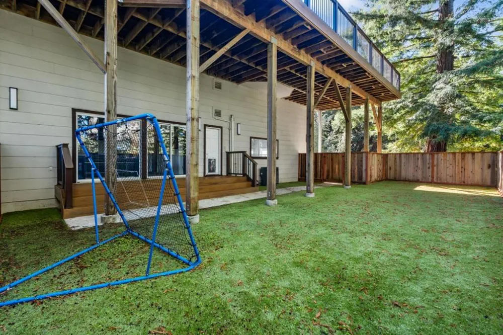 24106 Deerpath Road Saratoga, CA 95070
