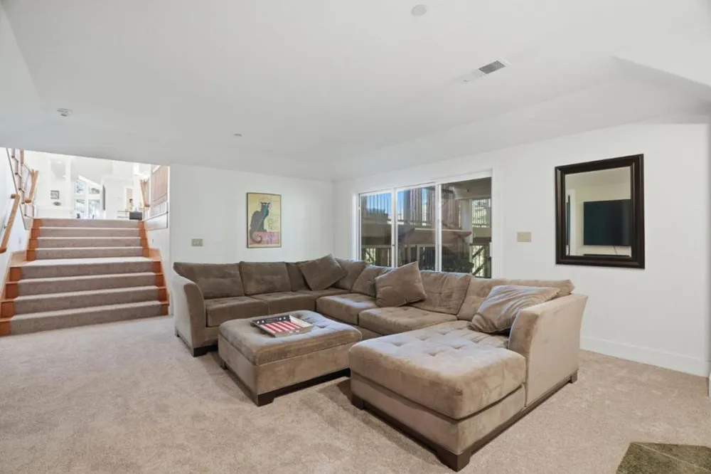 24106 Deerpath Road Saratoga, CA 95070