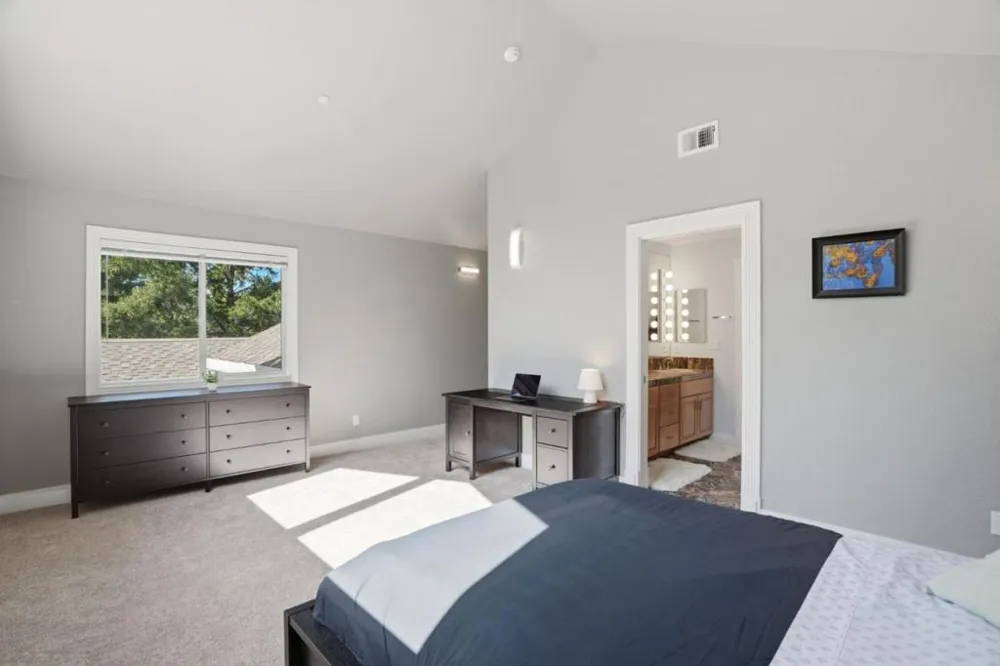 24106 Deerpath Road Saratoga, CA 95070