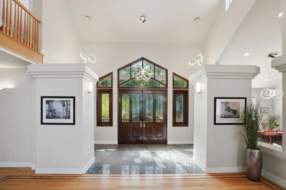 24106 Deerpath Road Saratoga, CA 95070