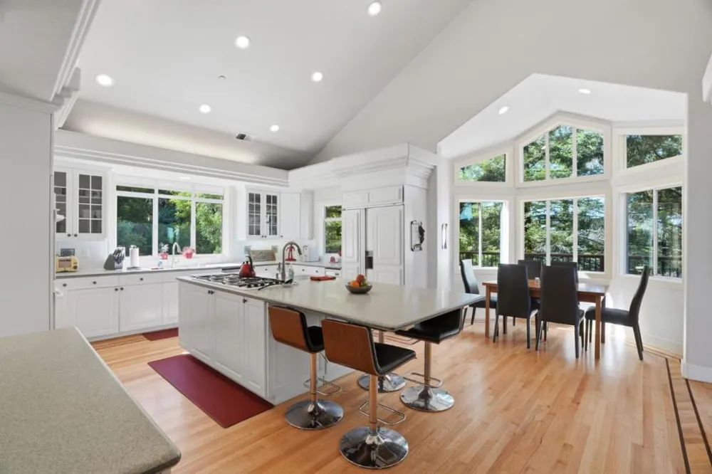 24106 Deerpath Road Saratoga, CA 95070