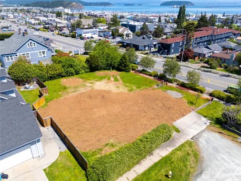 3420 Commercial Avenue