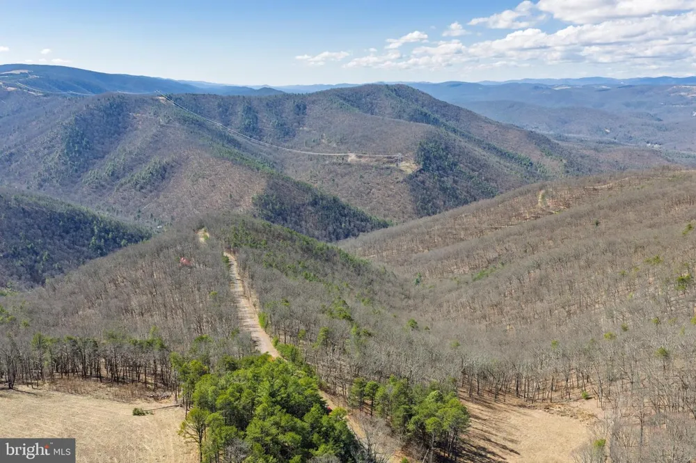 HUNTERS RIDGE TRAIL Moorefield, WV 26836