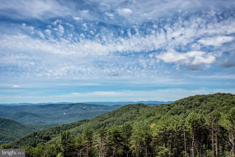 HUNTERS RIDGE TRAIL Moorefield, WV 26836