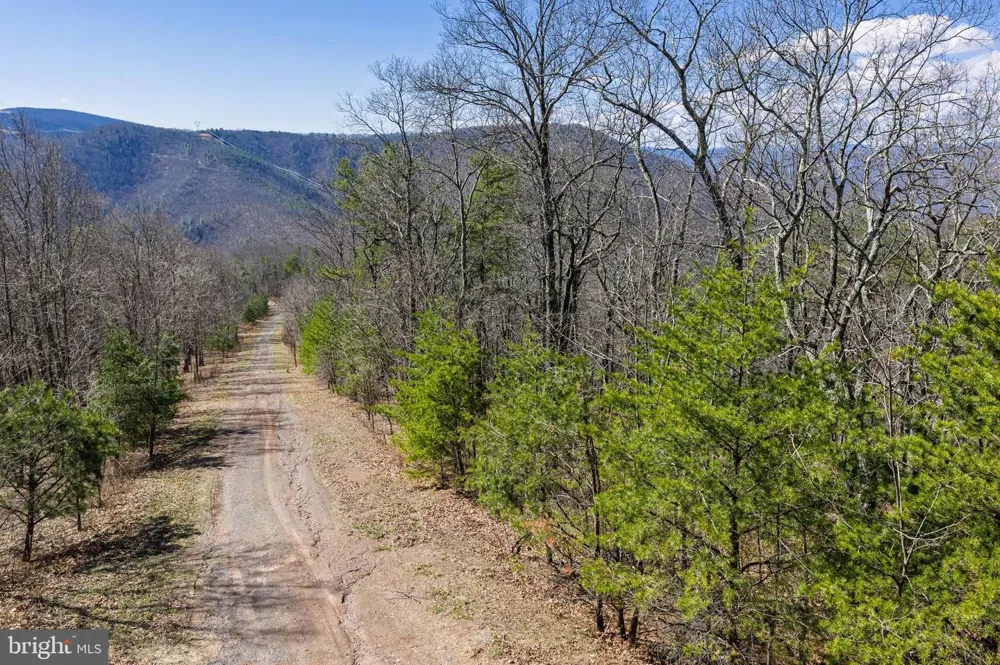 HUNTERS RIDGE TRAIL Moorefield, WV 26836