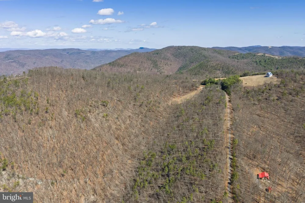 HUNTERS RIDGE TRAIL Moorefield, WV 26836