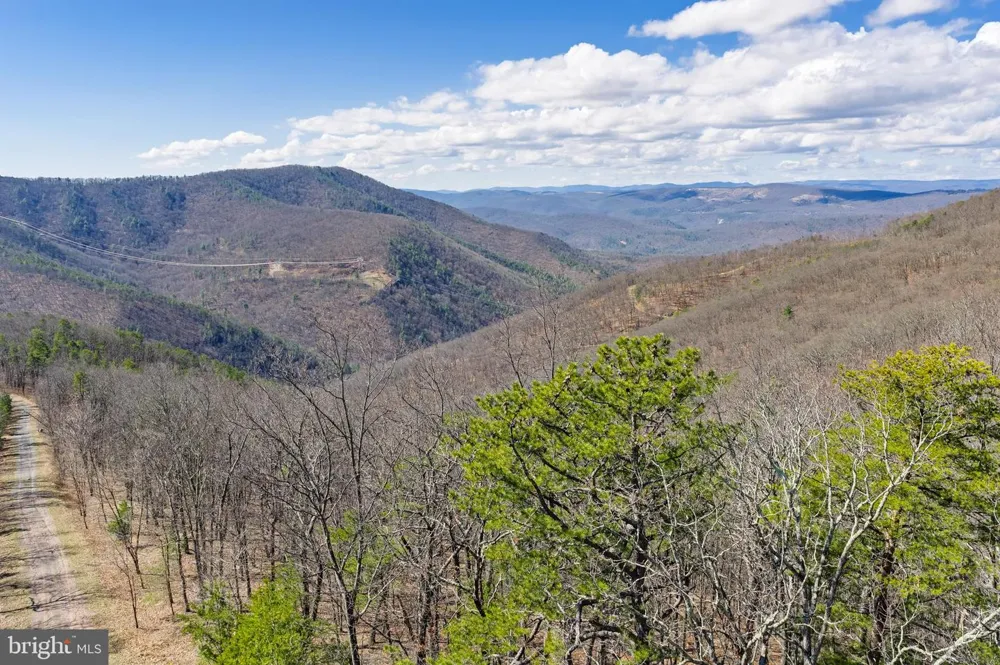 HUNTERS RIDGE TRAIL Moorefield, WV 26836