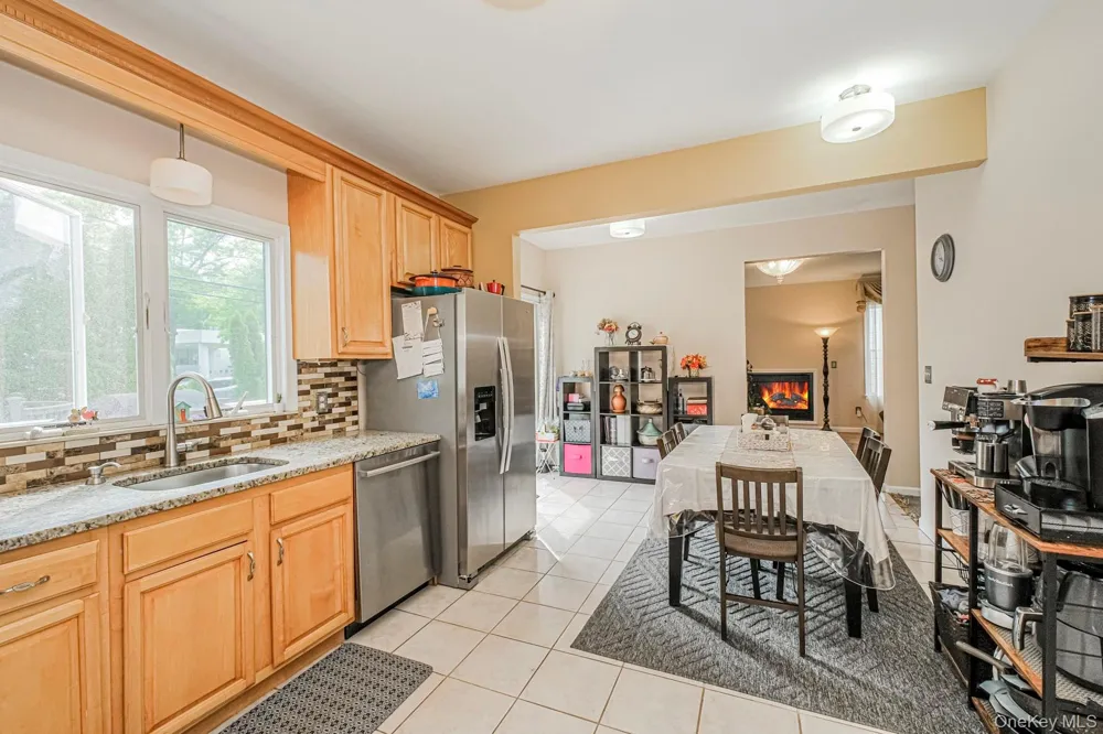 34 Putters Ct Staten Island, NY 10301