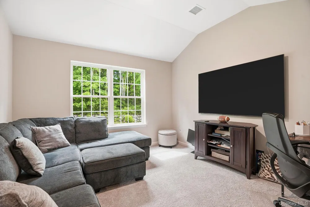 8 Muscoot River Road Yorktown Heights, NY 10598