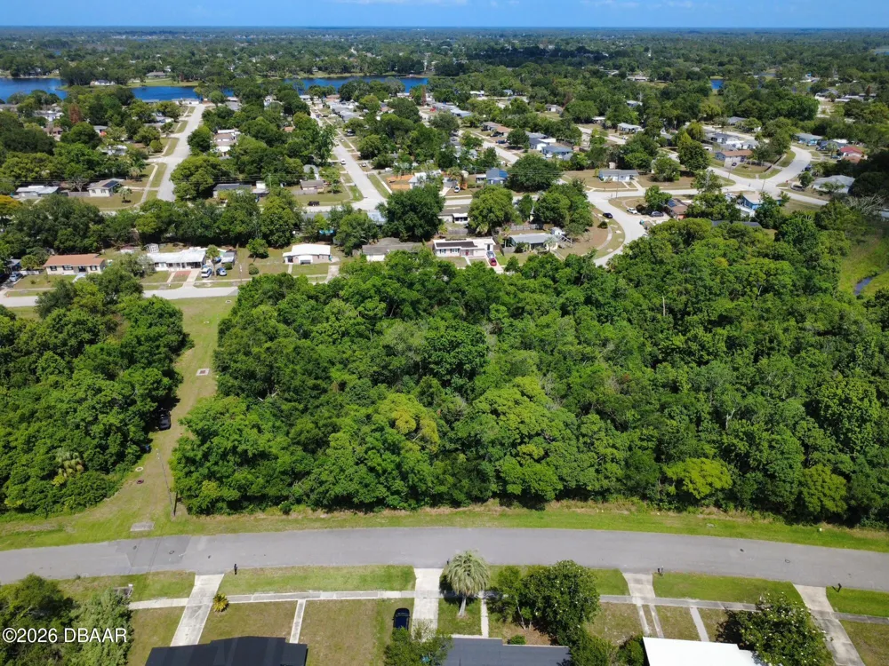 1547 Zinnia Drive Deltona, FL 32725