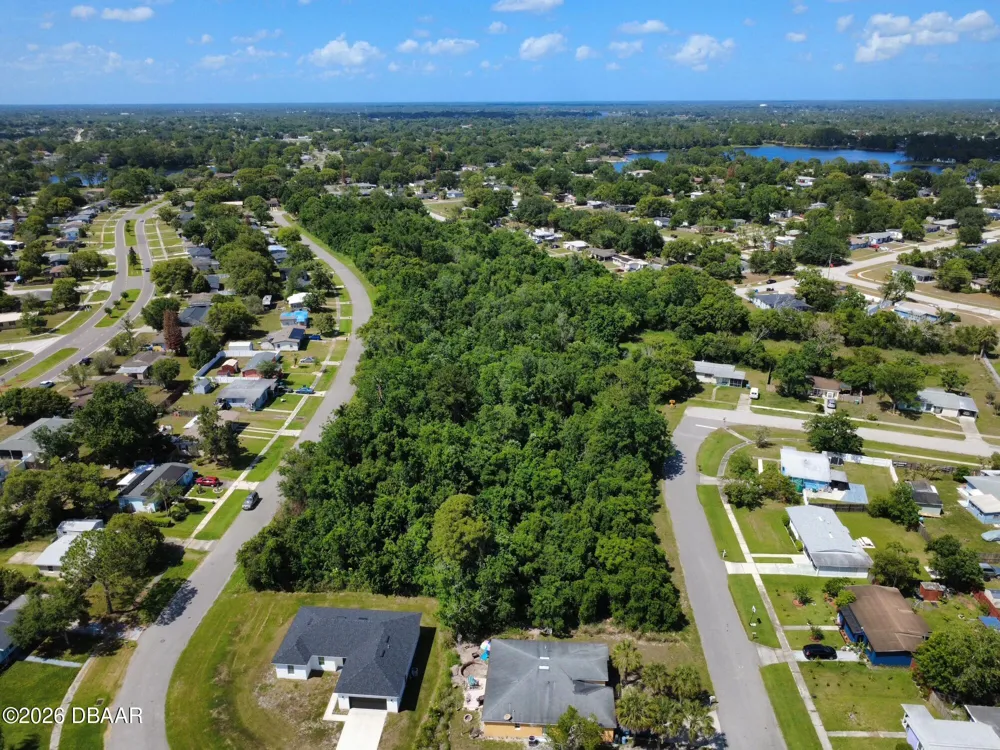 1547 Zinnia Drive Deltona, FL 32725