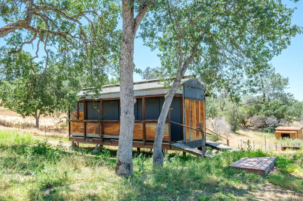 37667 Eagle Drive Raymond, CA 93653