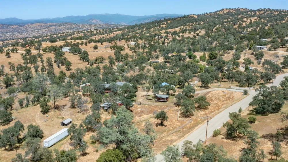 37667 Eagle Drive Raymond, CA 93653