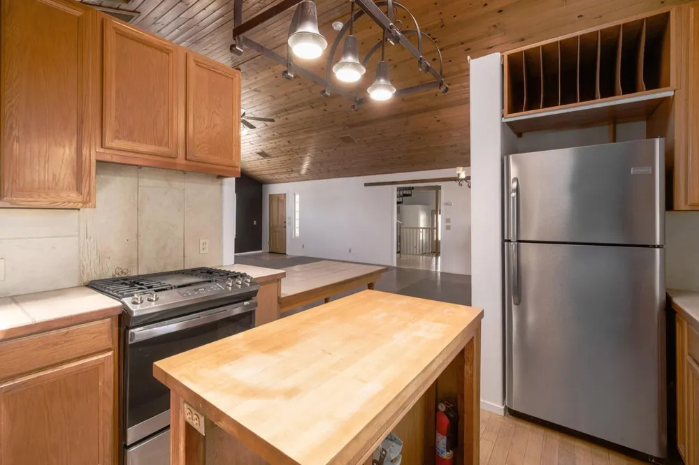 37667 Eagle Drive Raymond, CA 93653