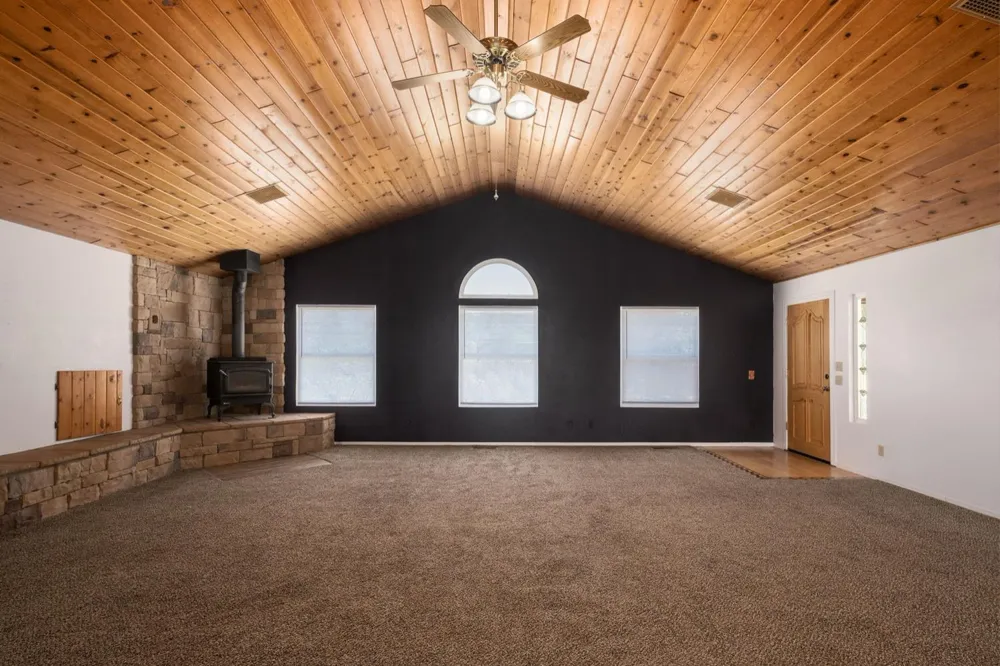 37667 Eagle Drive Raymond, CA 93653