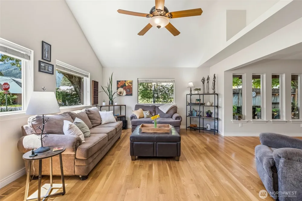 604 Birch Street Leavenworth, WA 98826