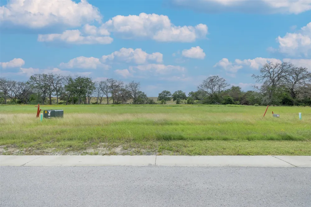 3 Lake Day Drive Somerville, TX 77879