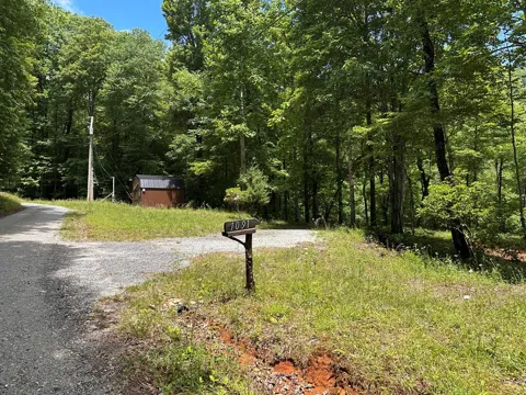 Muskrat Valley Lane