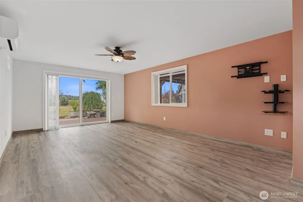 5922 184th Lane SW Rochester, WA 98579