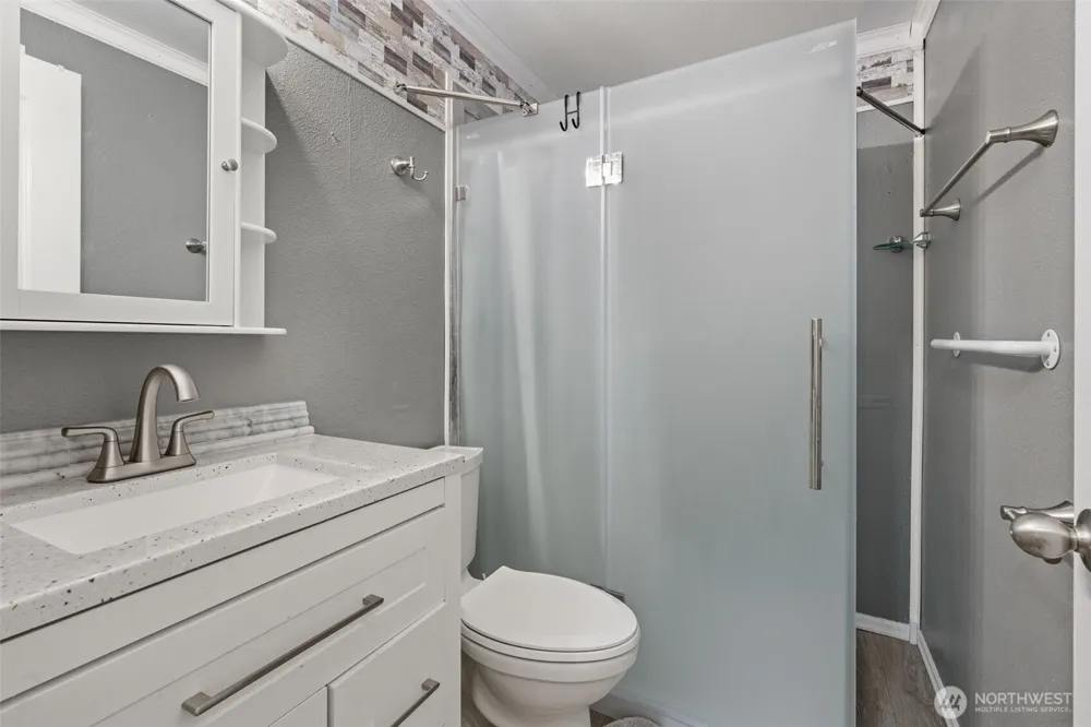 5922 184th Lane SW Rochester, WA 98579