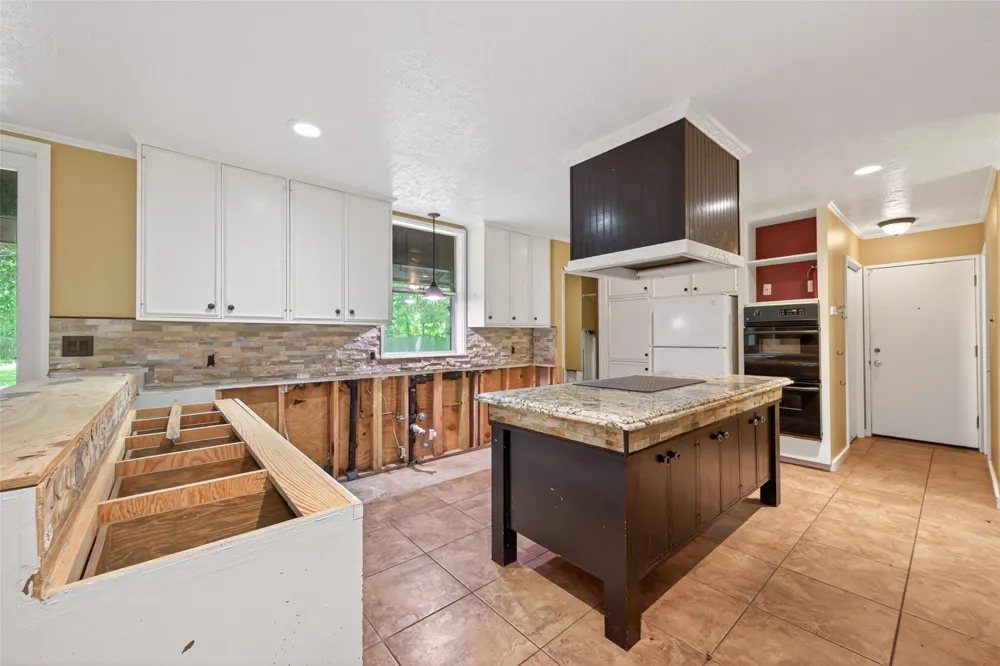 219 Cardinal Drive Liberty, TX 77575