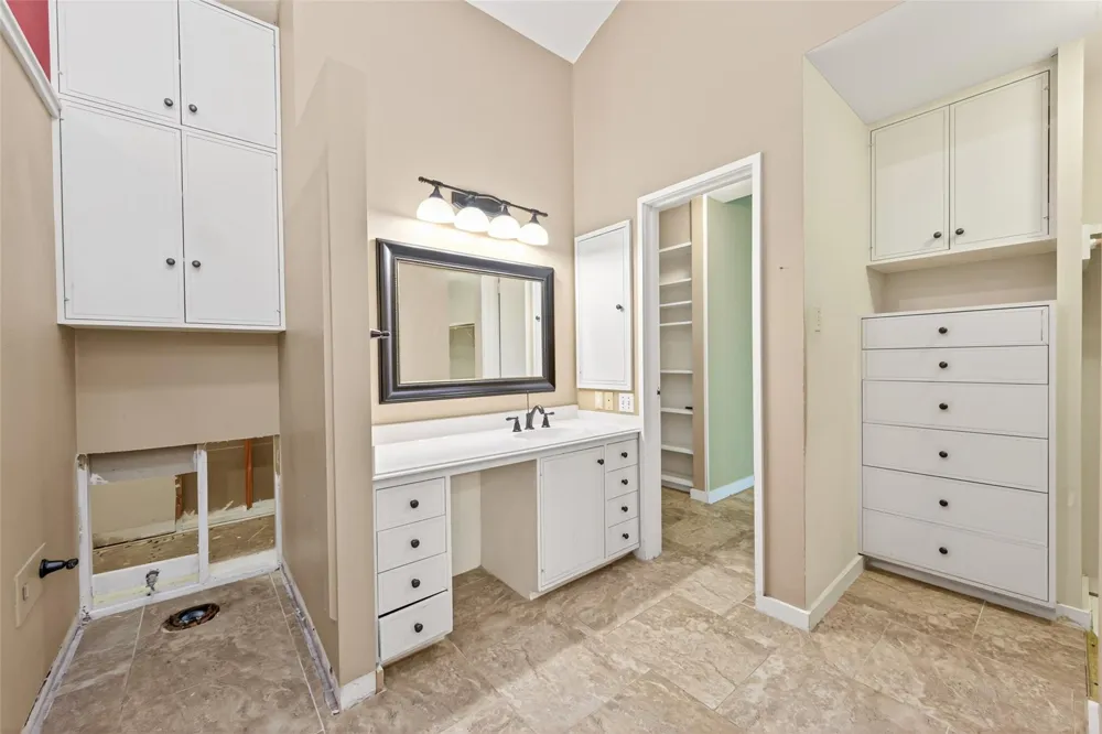 219 Cardinal Drive Liberty, TX 77575