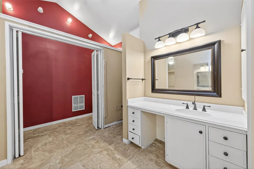 219 Cardinal Drive Liberty, TX 77575