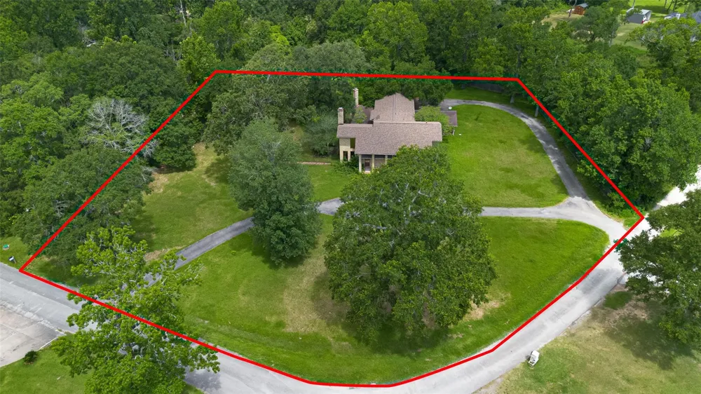 219 Cardinal Drive Liberty, TX 77575
