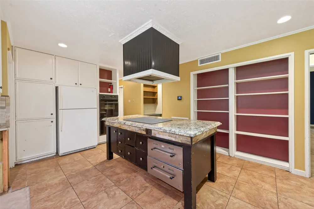 219 Cardinal Drive Liberty, TX 77575