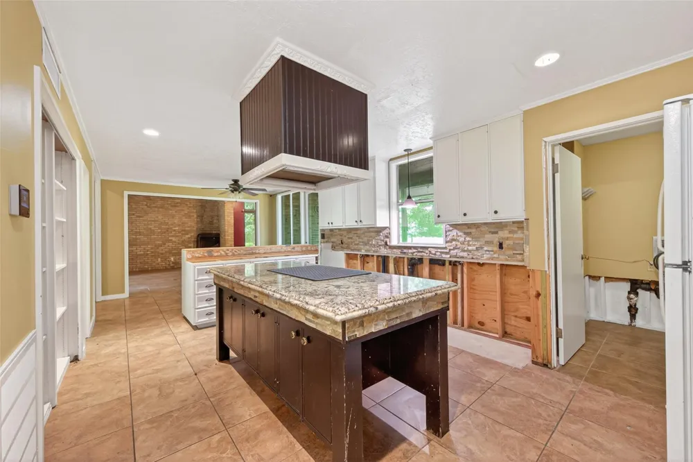 219 Cardinal Drive Liberty, TX 77575
