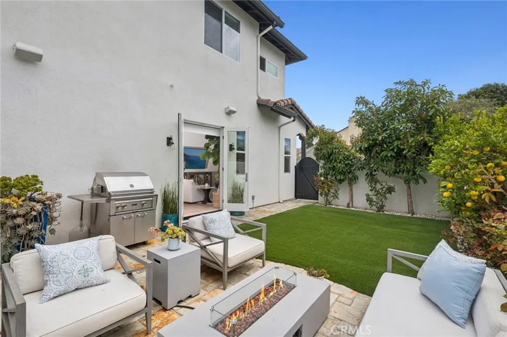 273 Mesa Costa Mesa, CA 92627